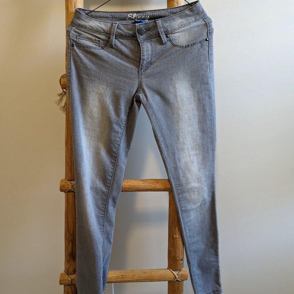 YMI Skinny Jeans Gray 5/J